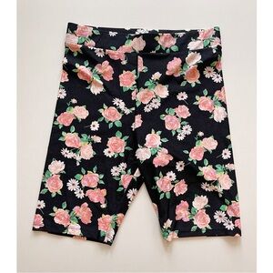 H&M Floral Women Tight shorts (USed )